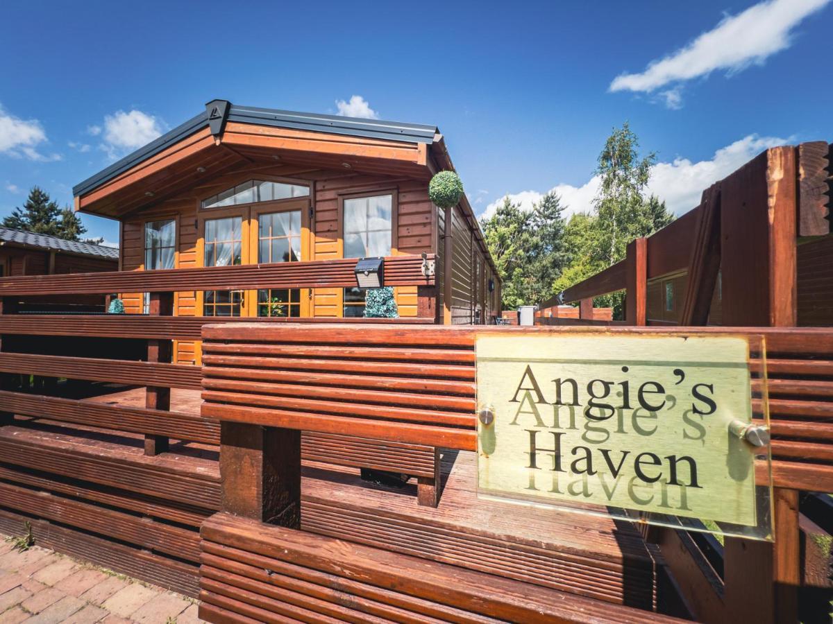 Angie'S Haven, Superb 2 Bedroom Lodge With Hot Tub - Sleeps 6 - Felmoor Park موربيث المظهر الخارجي الصورة
